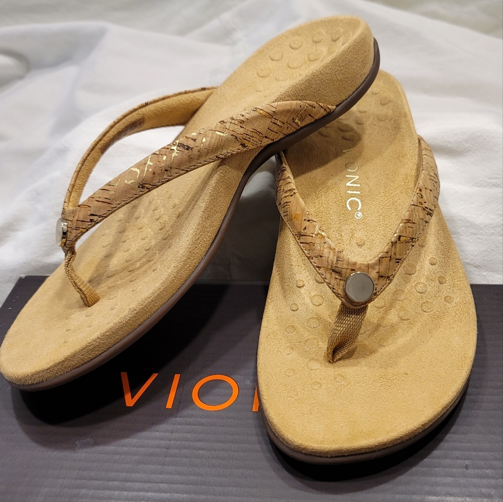 Vionic Rest Mona Gold Cork flip flops - Women's Size 7 - NWT